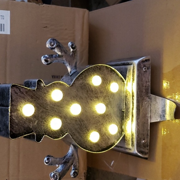 Greenidea LED Snowman Stocking Holder in Silver - Picture 4 of 11